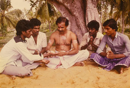 Professor Sasi teaching palmistry principles 